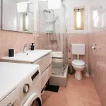 Apartman With Parking Space - 22871