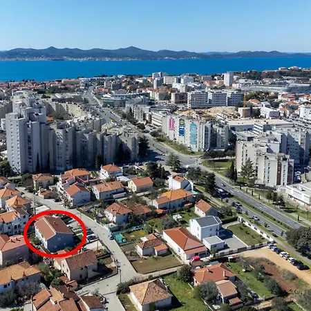 With A Parking Space - 22871 Zadar